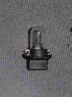 Reference ampoule TB et bouton . Ampoule_T10_W5W