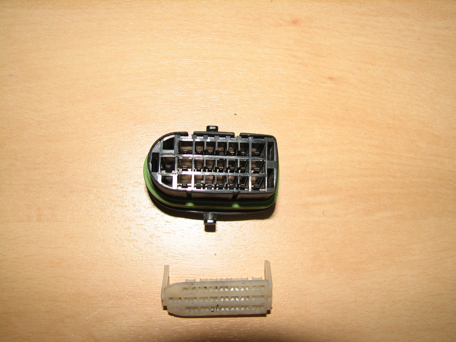 21_demontage_connecteur_de_porte.jpg