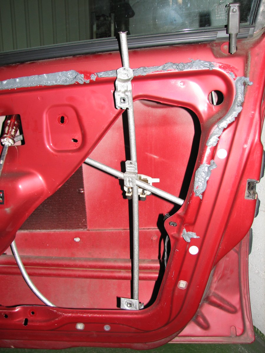 30_passage_leve_vitre_electrique_1.jpg