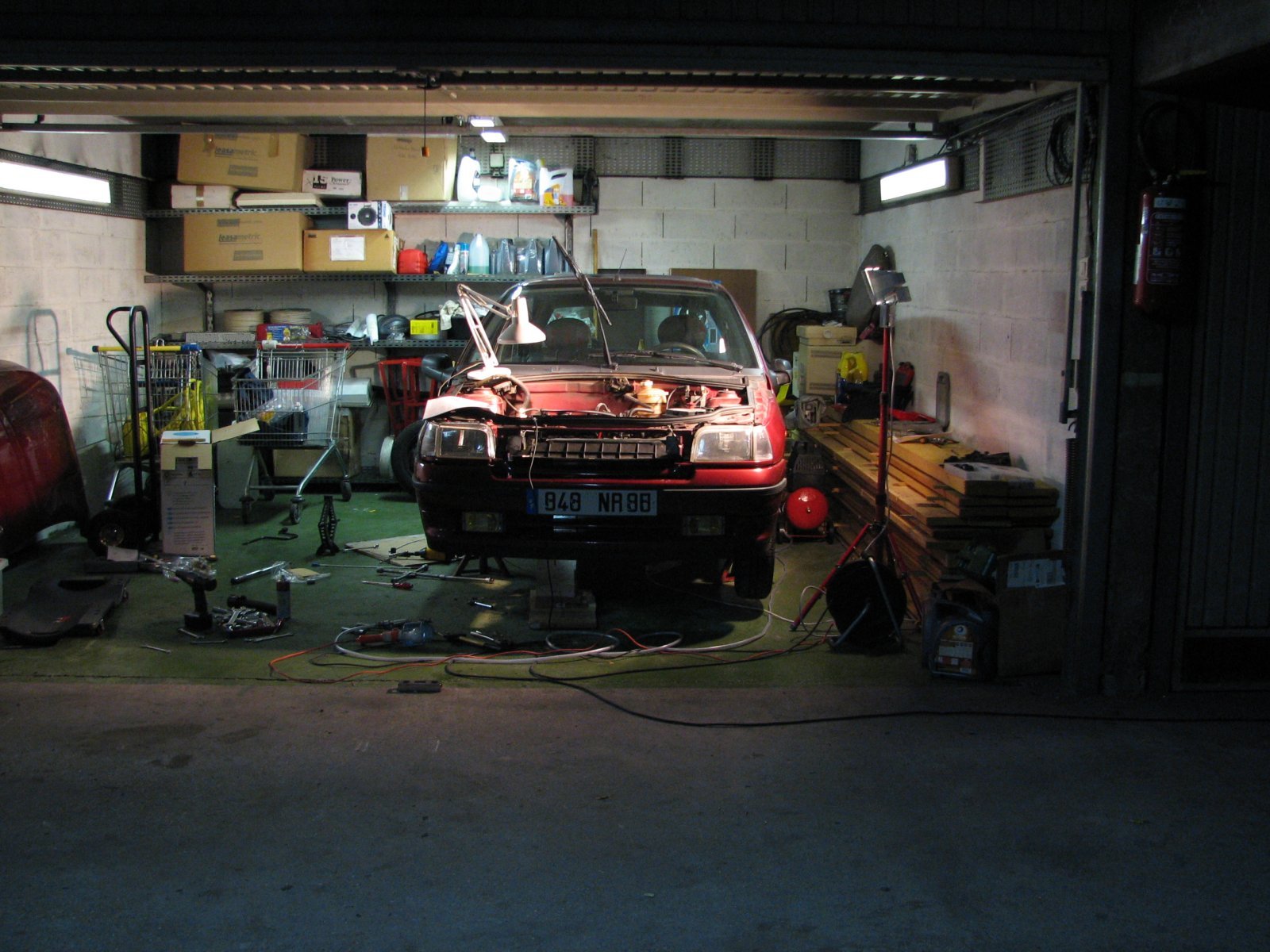 11_garage_chandelles_compresseur.jpg