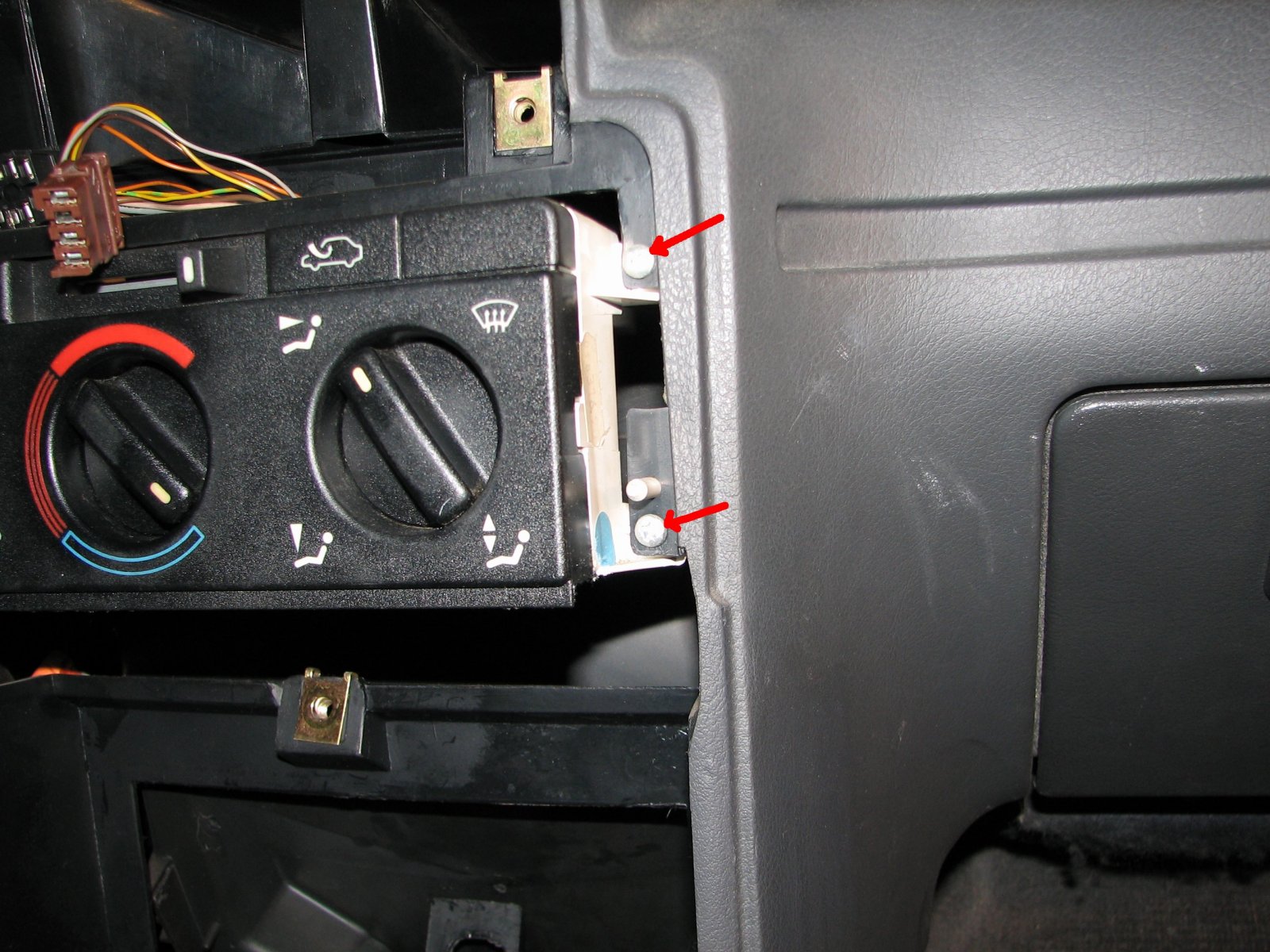 img_1687_4_vis_bloc_chauffage.jpg