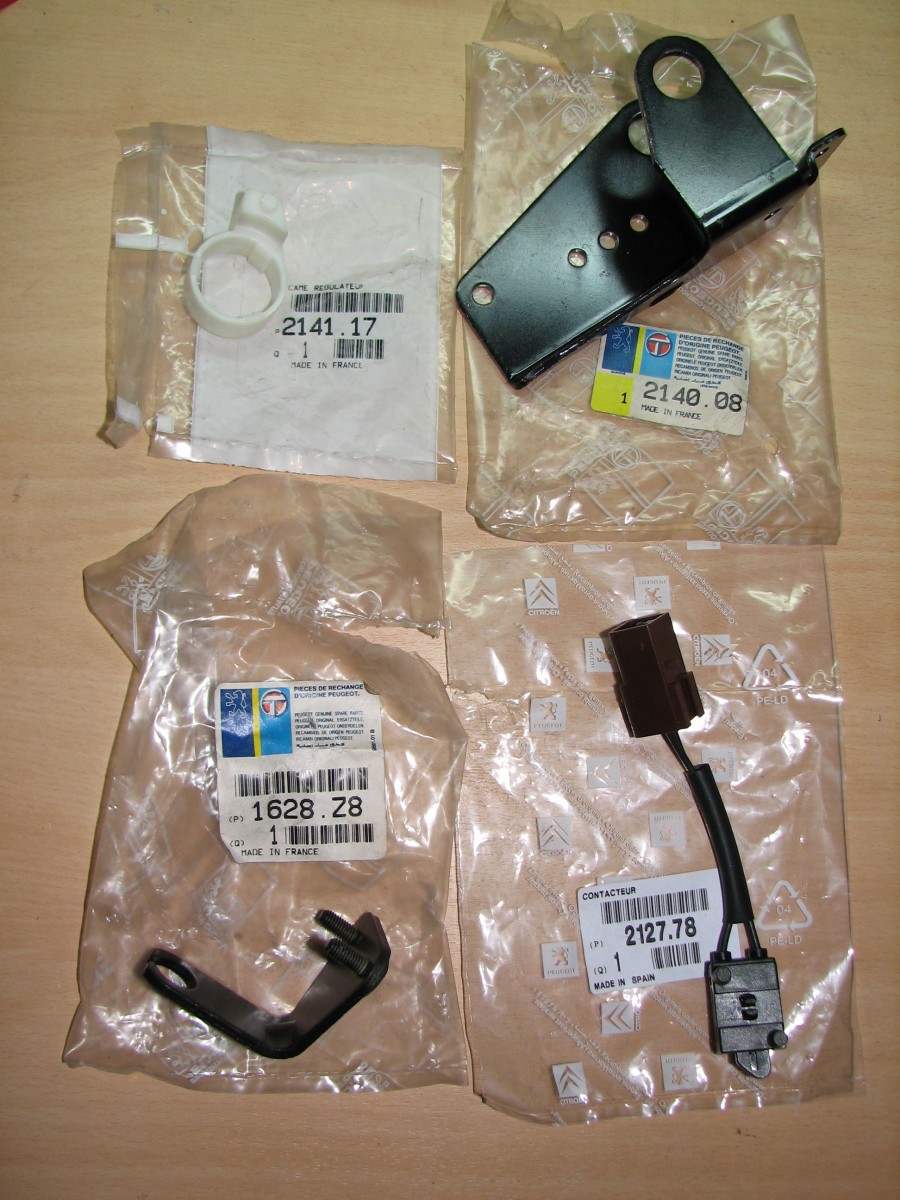 011_contacteur_pedale_dembrayage.jpg