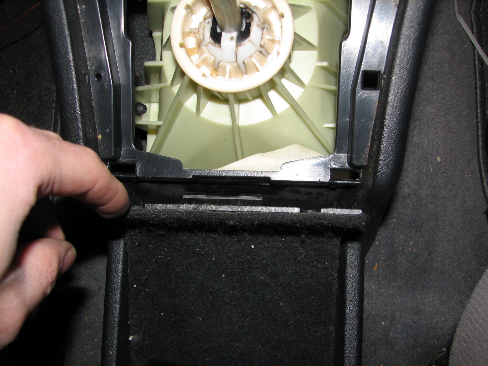 504_demontage_console_centrale.jpg