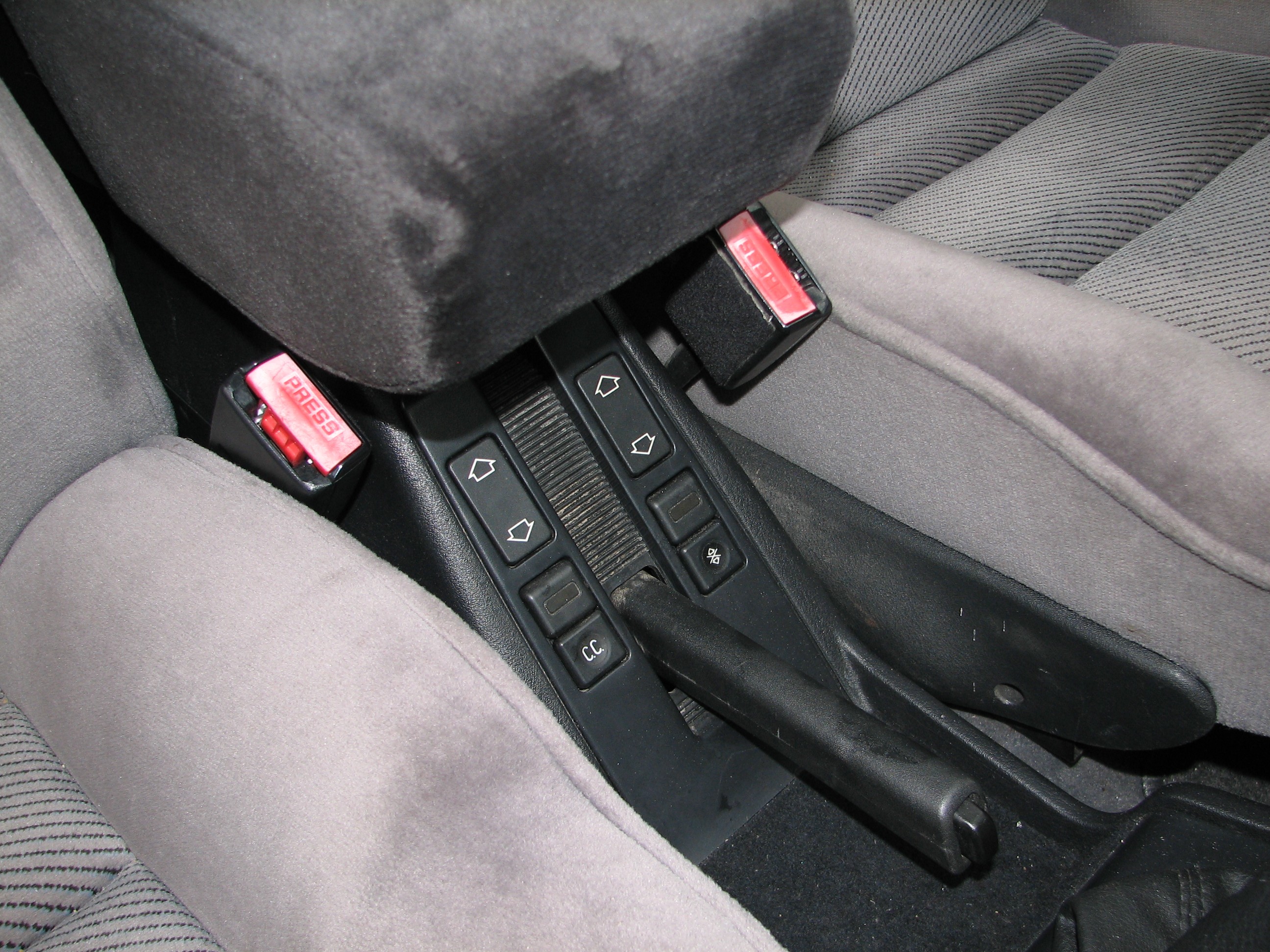 516_interrupteur_regulation_vitesse_phase_II.jpg