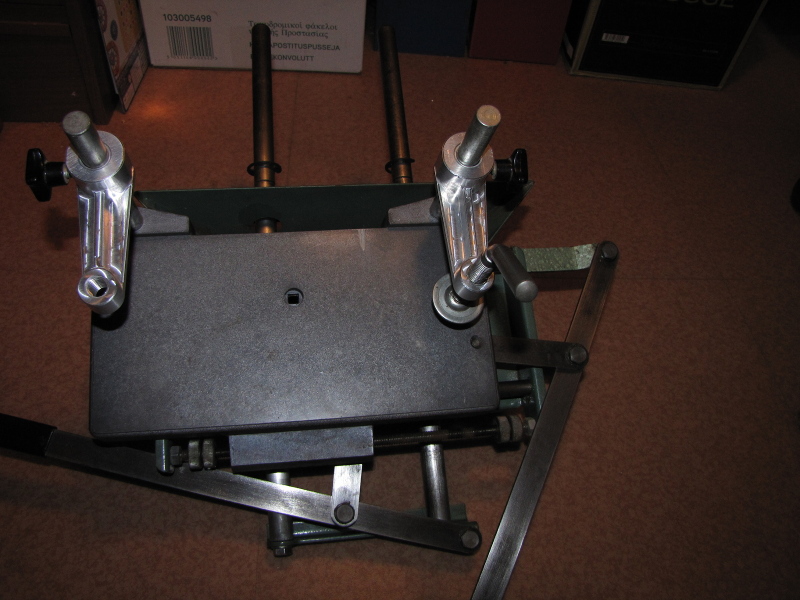 62_presses_montees_sur_table_a_mortaiser.jpg