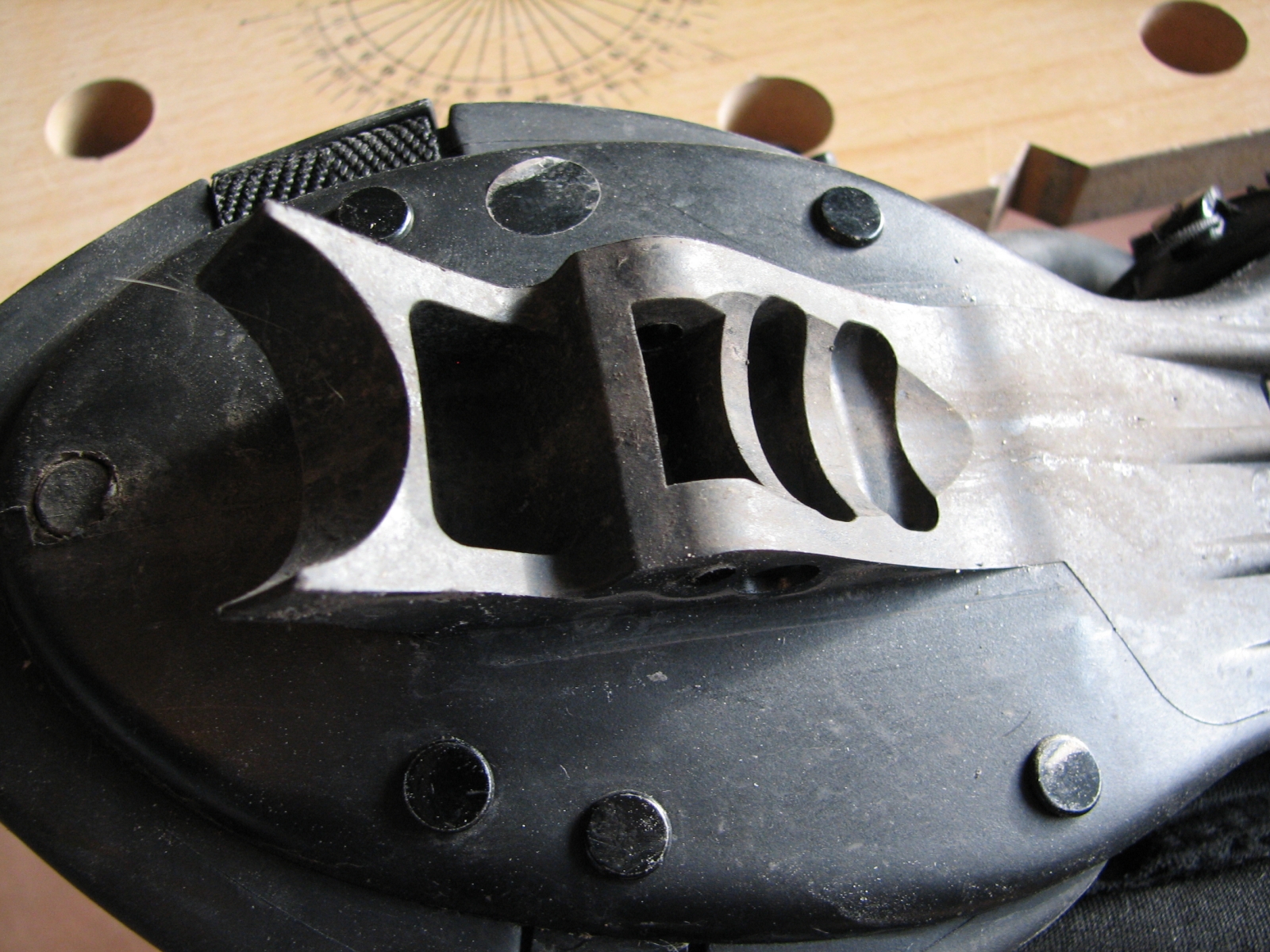 img_1359_support_de_platine_avant.jpg